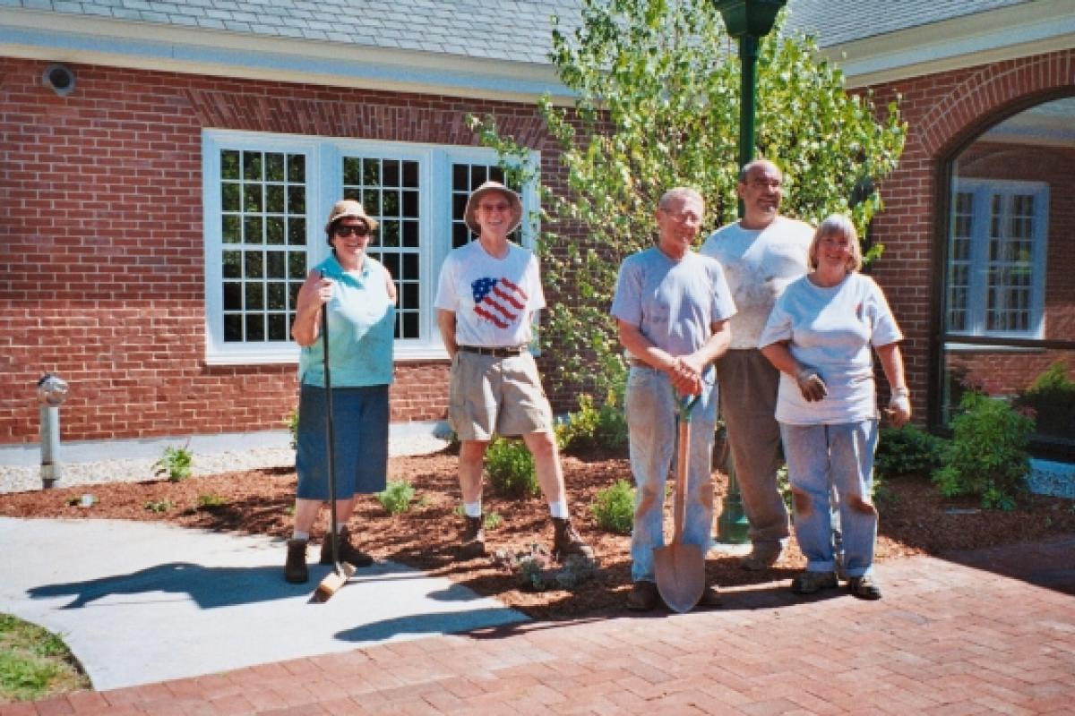 Library Garden volunteers, 2008